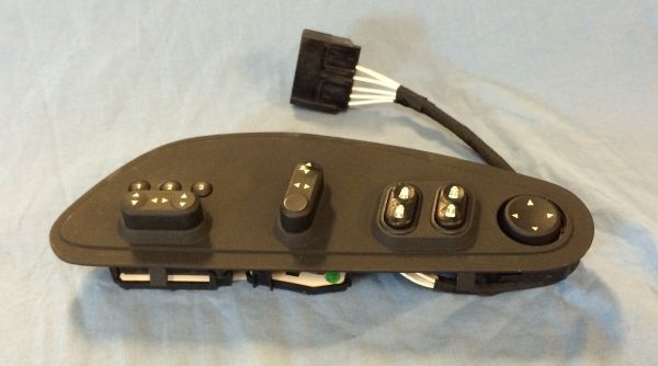 Switch Panel at Seat - left / Schalter Einheit an Sitz - links