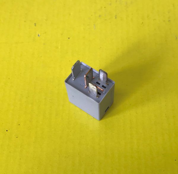 20A Micro Relay / 20A Micro Relais