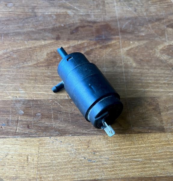 Washer Pump / Scheibenwasch-Pumpe