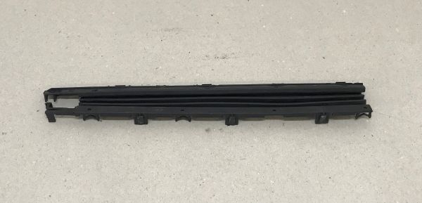 Rubber for Sliding Rood - right / Dichtung für Schiebedach - rechts