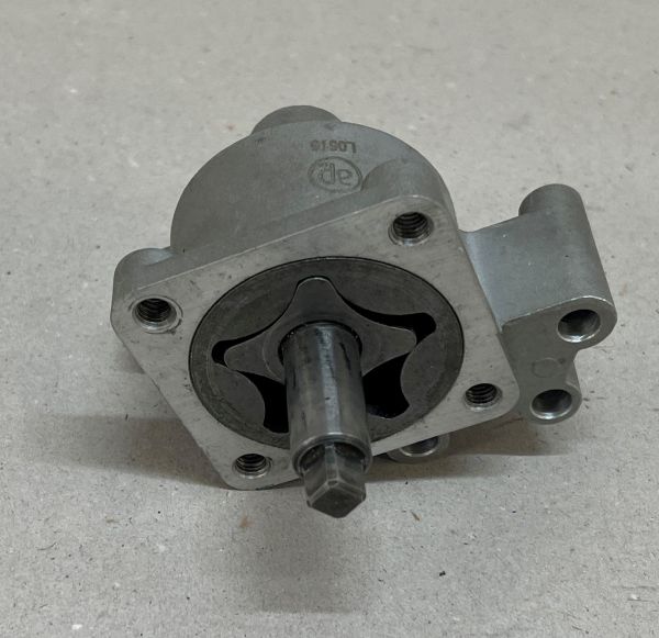 Oilpump / Ölpumpe