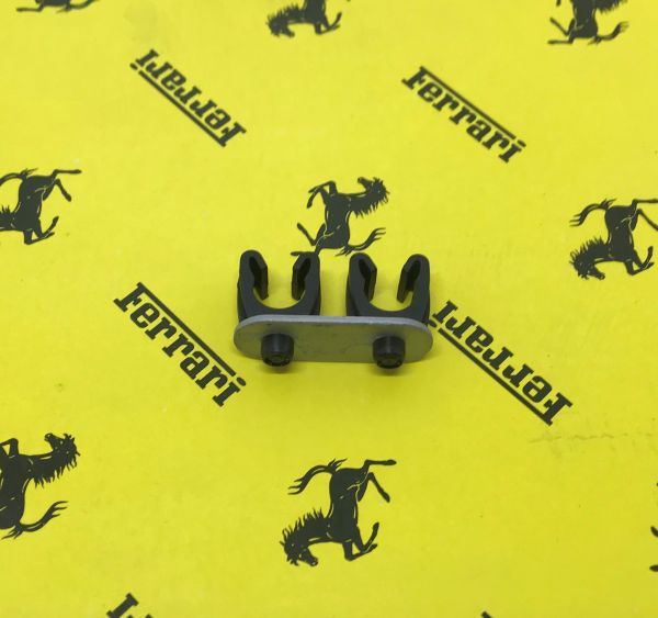Pipes Fixing Bracket / Leitungsbesfestigung