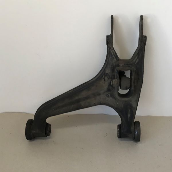 Front lower Lever left / Dreieckslenker vorne links unten