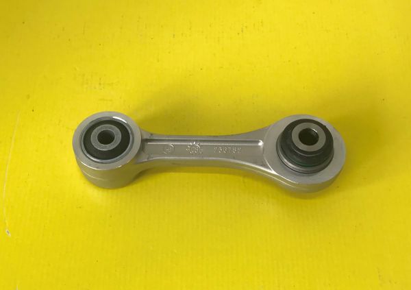 Rear Anti Rotation Linkage / Querlenker Hinten