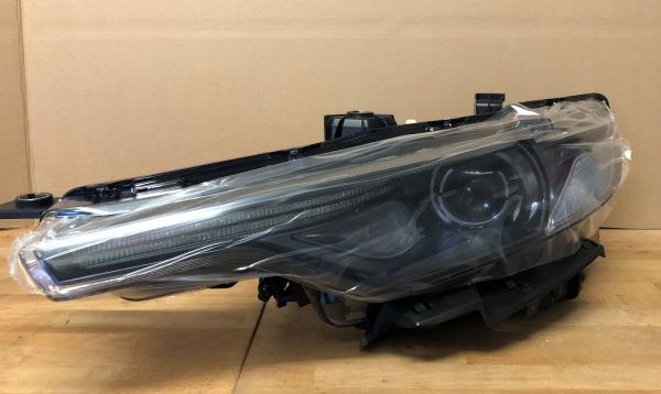 LH Front Headlight / Scheinwerfer vorn links