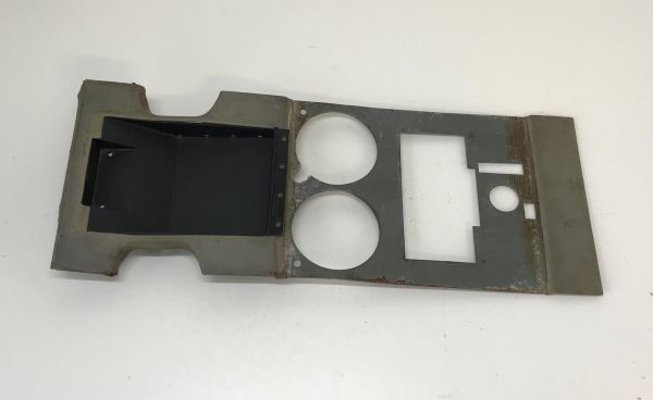 Plate in Center Console / Grundplatte in Mittelkonsole