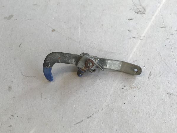 Opener for Fuel Door / Hebel für Tankklappe