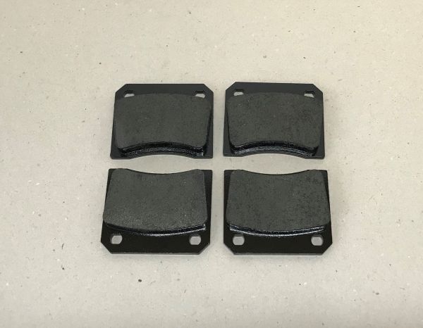 Set of Rear Brake Pads / Satz hintere Bremsbeläge