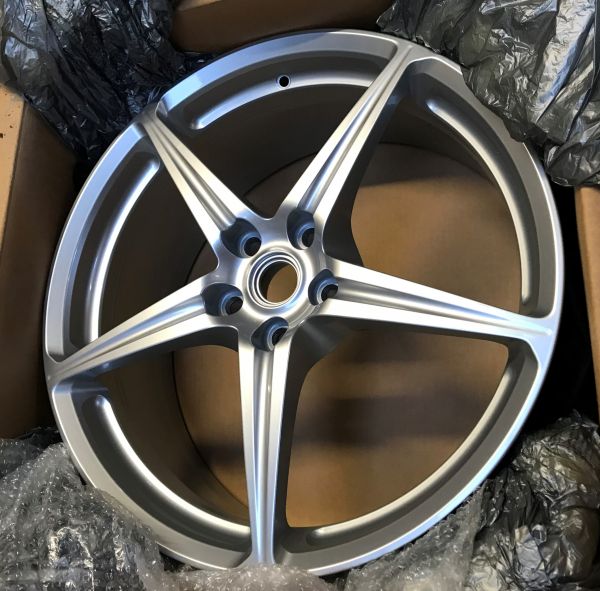 Ferrari 458 - 8.5J X 20"- Front Wheel Rim / Felge vorn