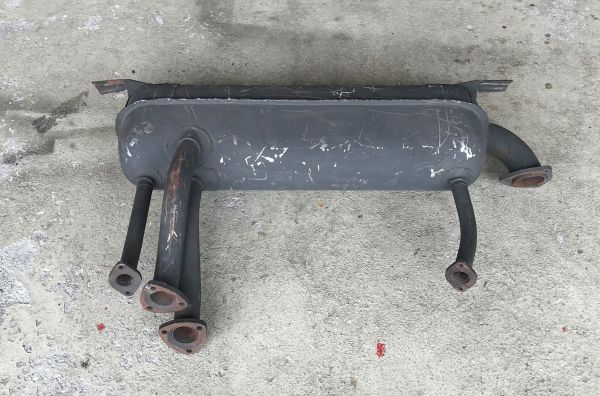 Ferrari BB - Upper Main Exhaust / Haupt-Schalldämpfer oben