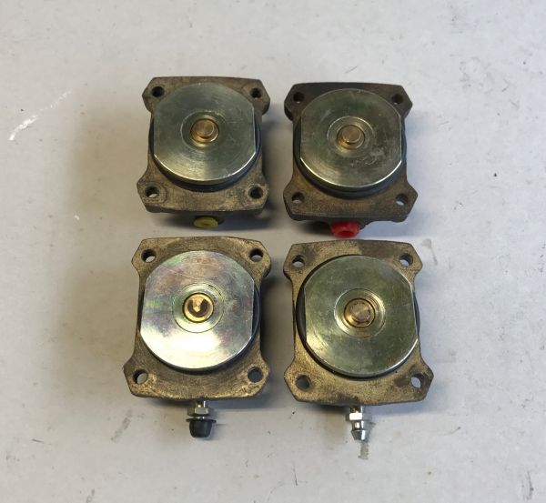 Set of 4 Brake Caliper Pistons - rear / Satz Bremszylinder (4) - hinten