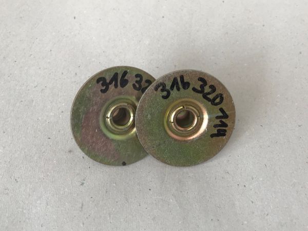Spacer for Bumper / Abstandhalter für Stoßfänger