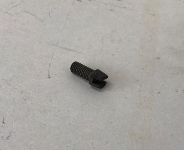 Screw for Handbrake Pads / Schraube für Handbremsbeläge