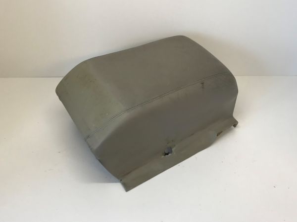 Rear Center Console - grey / Mittelkonsole zwischen Rücksitzen - grau