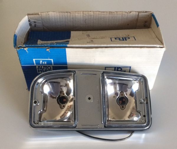 Taillight Base right / Rücklichtsockel rechts