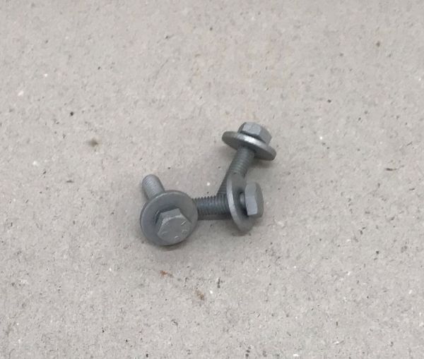 Screw / Schraube