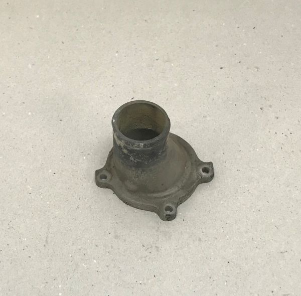 Water Hose Connection / Anschluß Kühlerschlauch