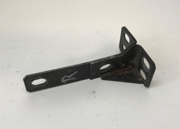 Bumper Bracket - right / Stoßfängerhalter - rechts