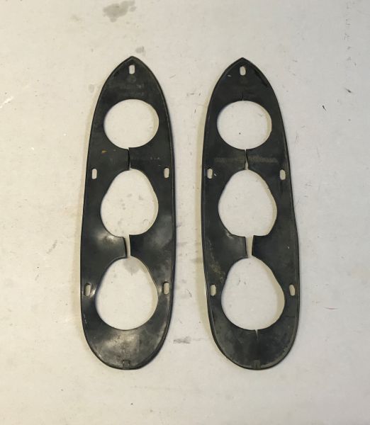 Rear Light Seal (Pair) - Rückleuchtendichtung (Paar)