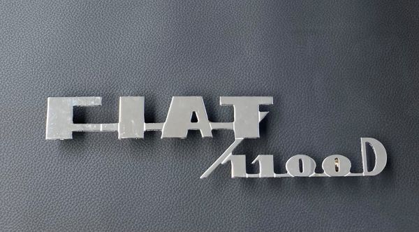 FIAT 1100 D - Script / Schriftzug