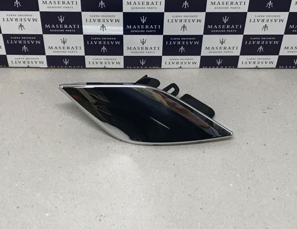 Maserati Quattroporte - Headlight Washer Plate left / Abdeckung Scheinwerferwaschanlage links