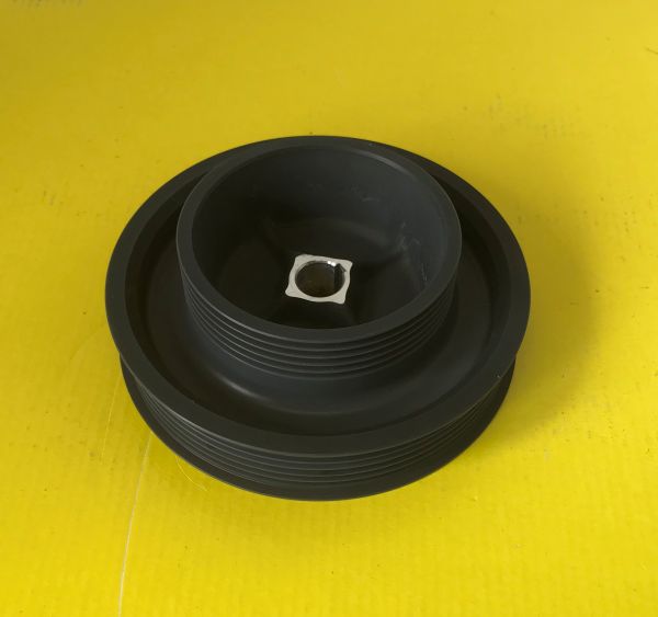 Water Pump Control Pulley / Wasserpumpenantriebsrolle