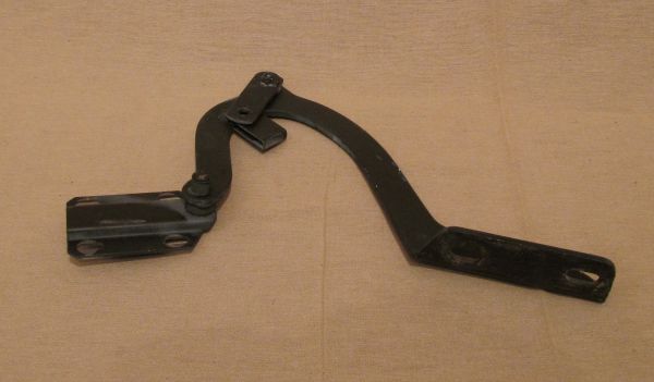 Rear Hood Hinge - right / Heckdeckel Scharnier - rechts