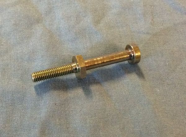 Stud at Thrust Bearing / Bolzen an Ausrücklager