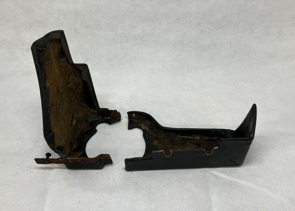 Ferrari 400 - Cover under Steering / Verkleidung unter Lenksäule