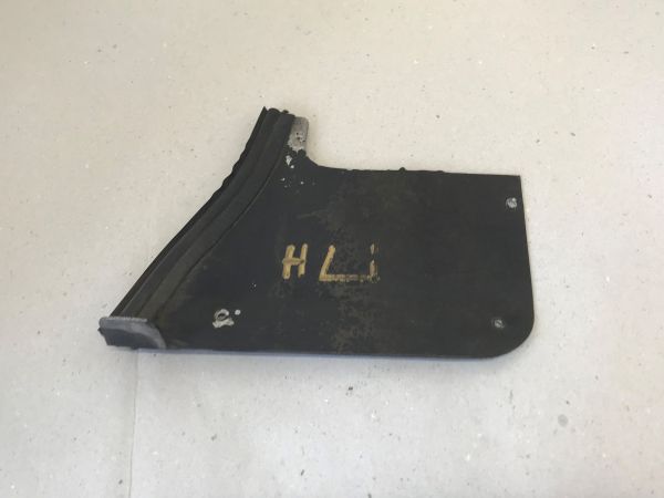 Rear Gravel Guard - left / Steinschlagschutz - links