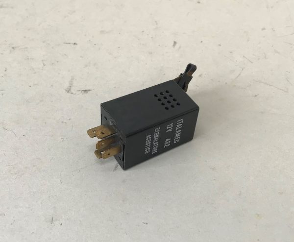 Buzzer Relay for Oil Temperature / Akustik-Relais für Öl-Temperatur