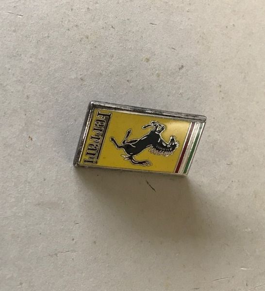 FERRARI - Front Logo / Logo vorn