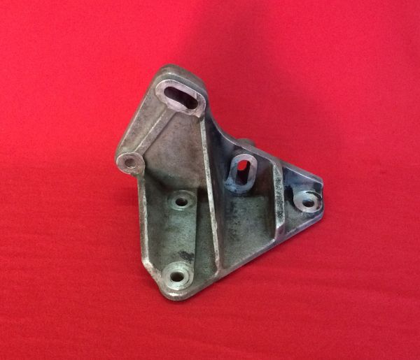Bracket for AC-Compressor / Halter für Klima-Kompressor