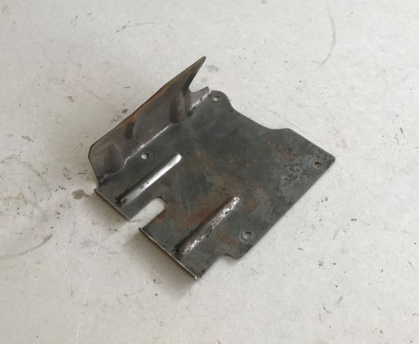 Rear lower Bulkhead / Schwallblech hinten