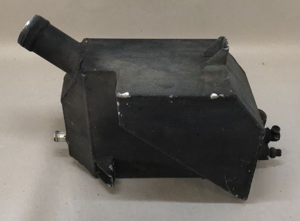 Ferrari Testarossa - Oil Reservoir / Öltank