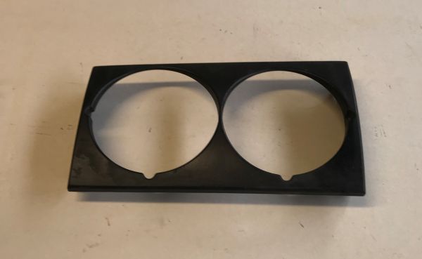 Headlamp Frame - right / Scheinwerfer Rahmen - rechts