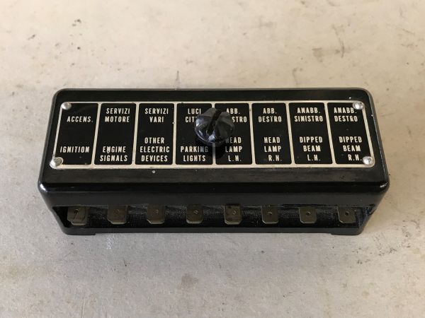 Fuse Box / Sicherungskasten