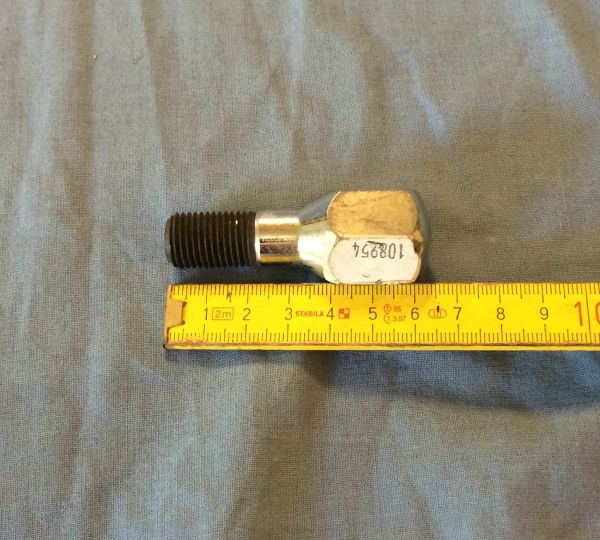 Wheel Stud / Radbolzen
