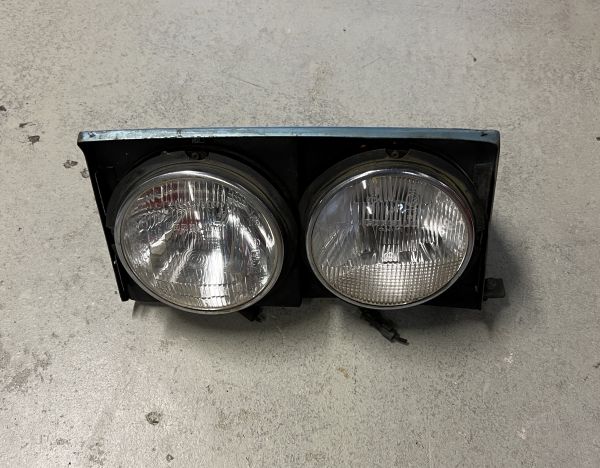 Front Light Assembly - left / Klappscheinwerfer - links