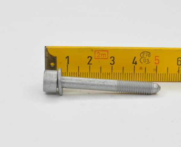 Screw / Schraube