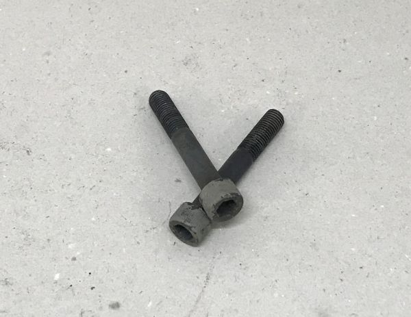 Screw for Driveshaft / Schraube für Antriebswelle