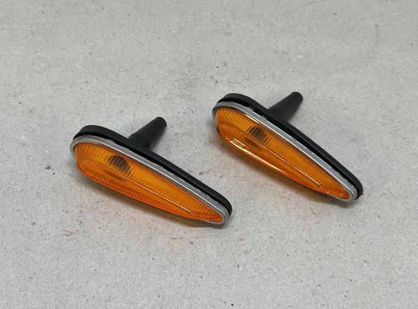 Pair Side Indicators / Seitenblinker Paar