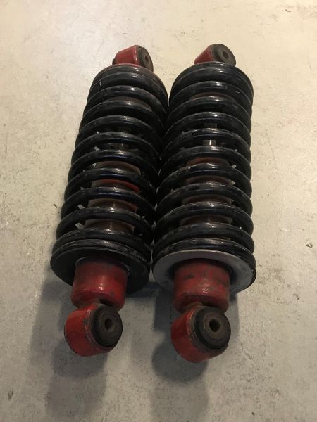KONI 82X-1830 - Shock with Spring Assembly - front (Pair) / Federbein mit KONI rot - vorn (Paar)