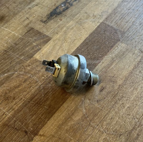 Maserati Biturbo - Oil Pressure Switch / Öldruckschalter