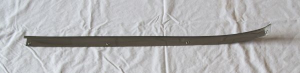 Chrome cover at rear side window - upper right / Obere Chromleiste an hint. Seitenfenster - rechts