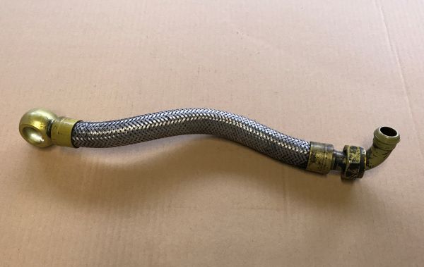 Oilpipe from Reservoir to Radiator / Ölleitung vom Tank zum Kühler