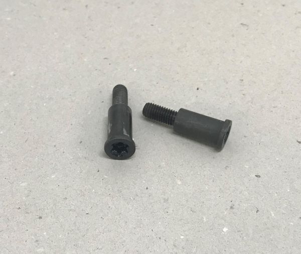 Screw / Schraube