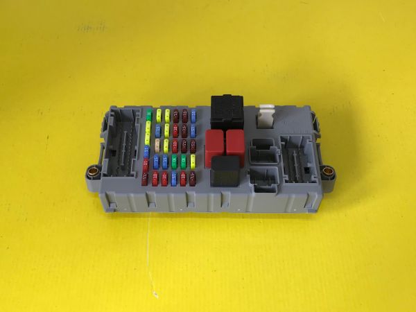 Fusebox Dashboard Node / Sicherungskasten Armaturenbrett