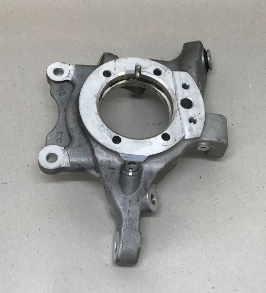 Rear Hub Holder - left / Achsschenkel hinten links