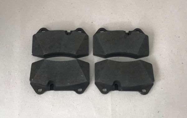 Set of 4 Brake Pads / Satz (4) Bremsbeläge